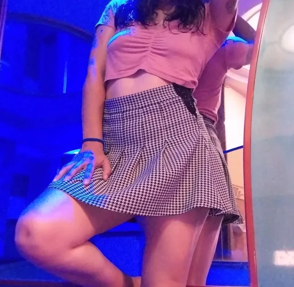 Lena, 35
