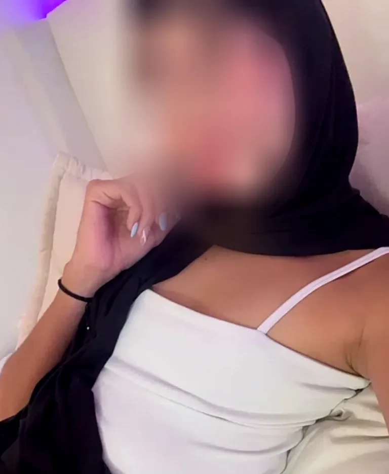 Maren, 24